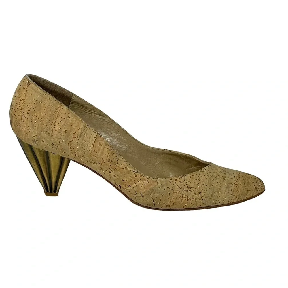 STUART WEITZMAN VINTAGE CORK V CLEAVAGE LEATHER SOLE SCULPTURAL HEEL PUMP HEELS